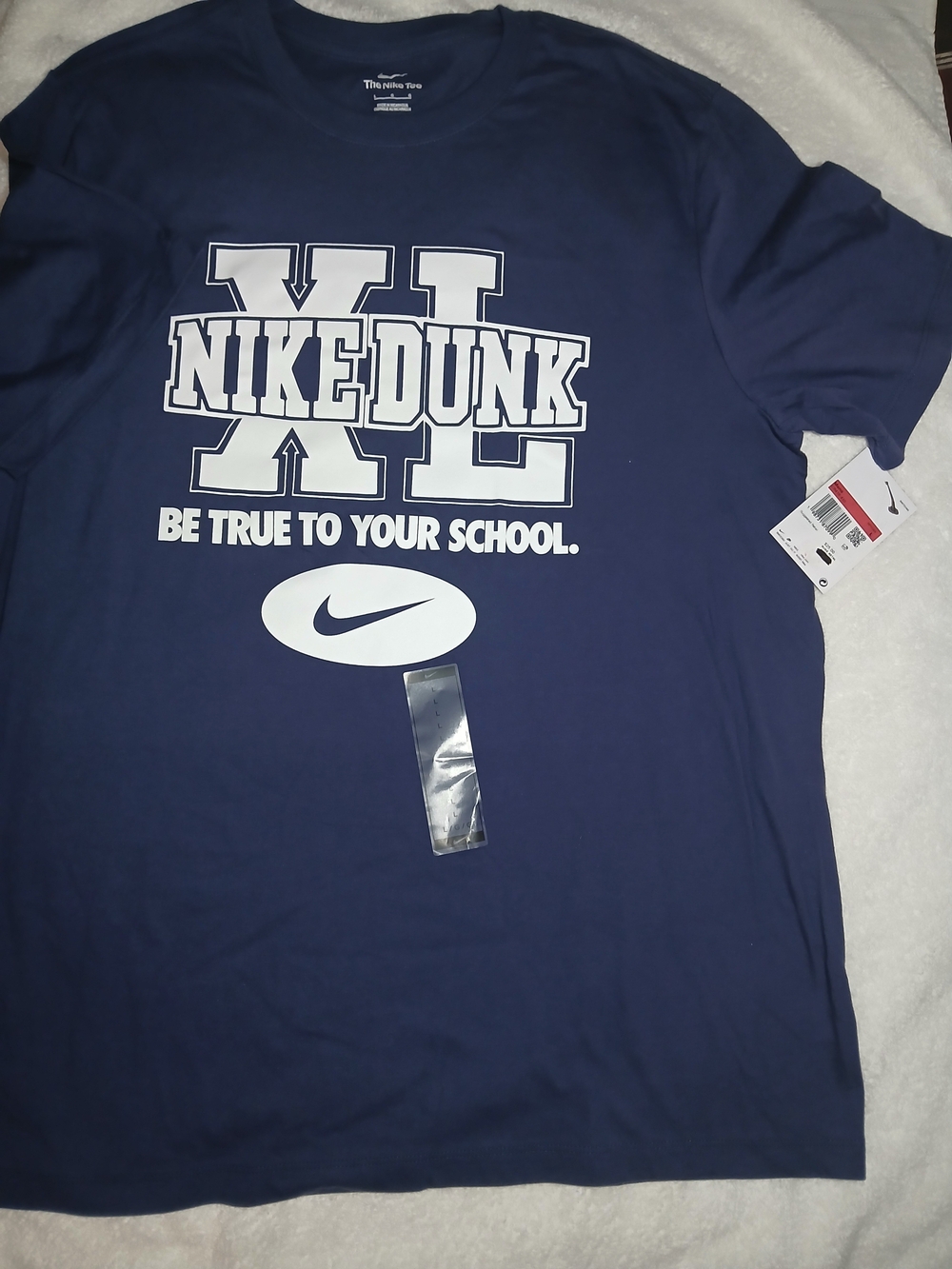Nike Dunk XL Navy Graphic Tee. Size L
